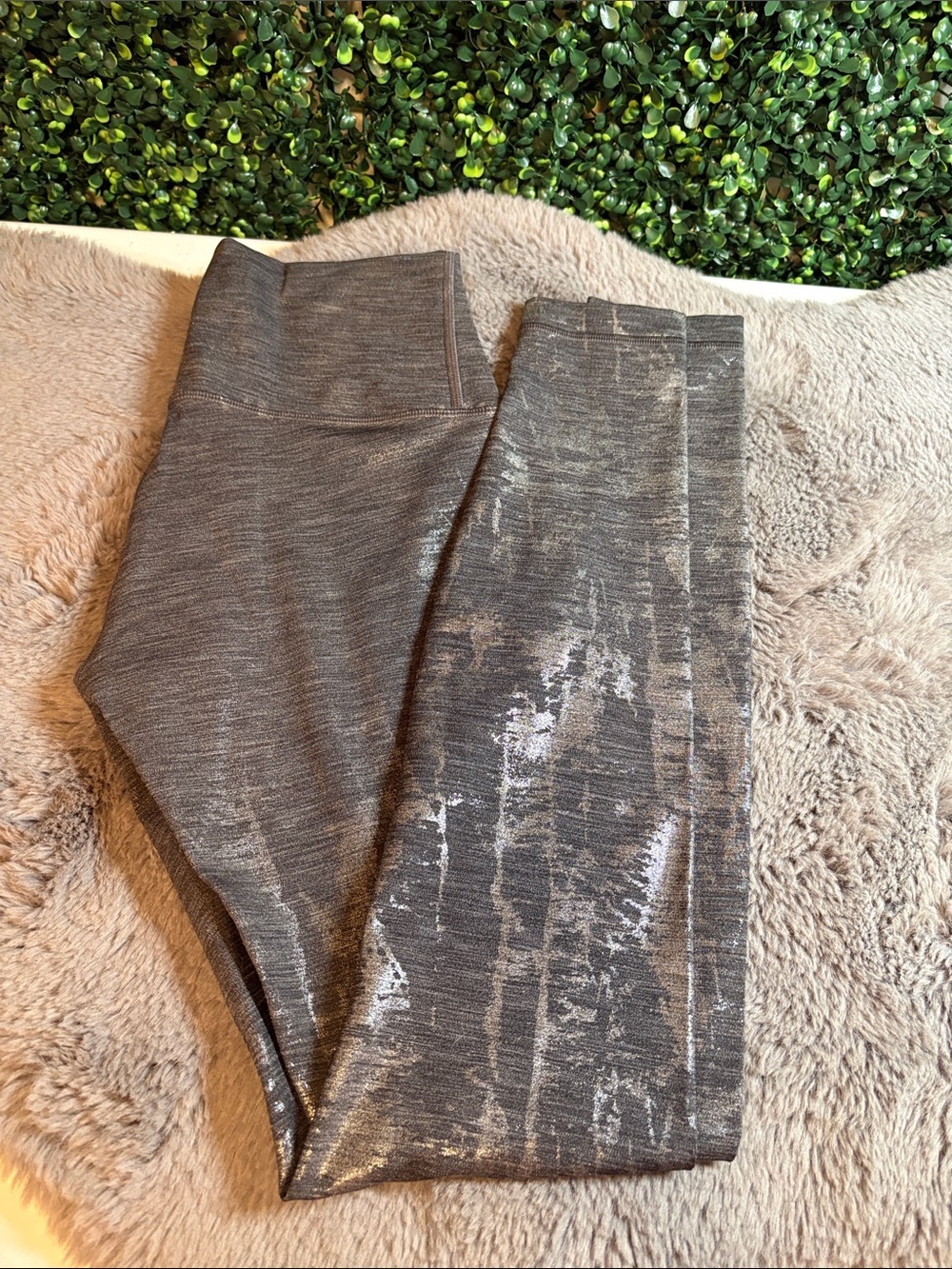 lululemon athletica Gray Metallic Shine Leggings Size 4